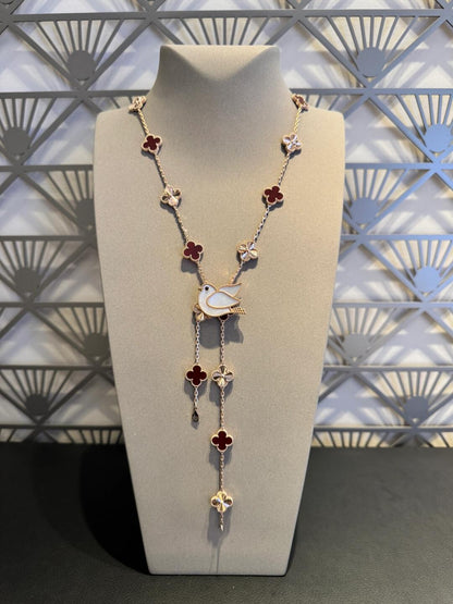 [Plus&Max]CLOVER 20 MOTIFS LASER CARNELIAN NECKLACE