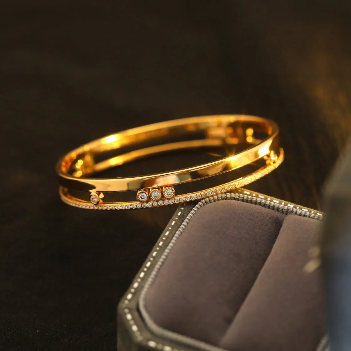 [Plus&Max]Move Romane Diamond Bangle Bracelet