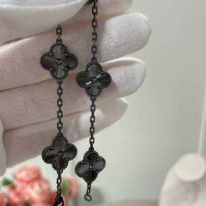 [Plus&Max]CLOVER 5 MOTIF BLACK BRACELET