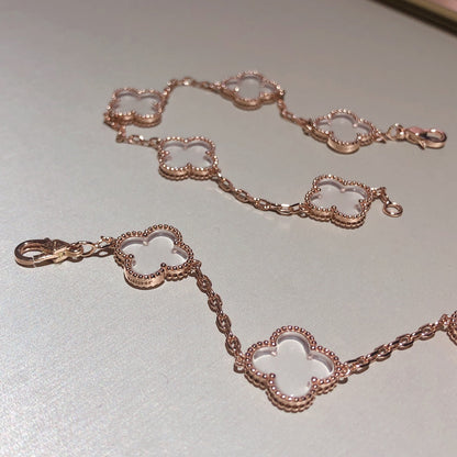 [Plus&Max]CLOVER 5 MOTIF ROCK CRYSTAL BRACELET