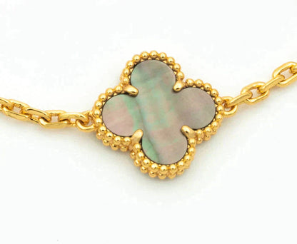 [Plus&Max]LUCKY CLOVER 5-MOTIF BRACELET - GREY MOTHER-OF-PEARL COLLECTION