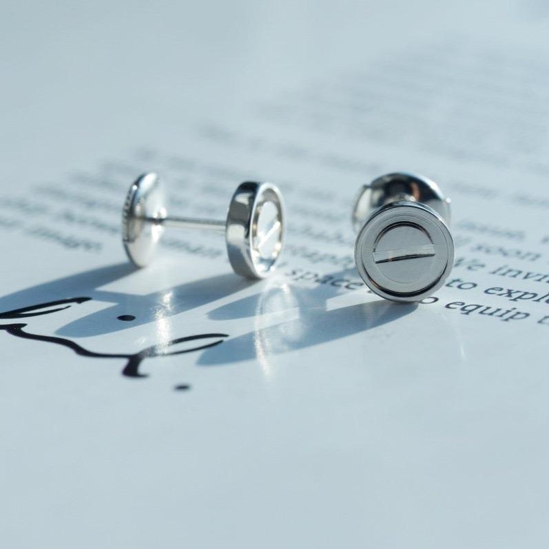 [Plus&Max]LOVE EARRINGS SILVER 10MM