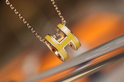 [Plus&Max]POP H PEDANT PINK GOLD