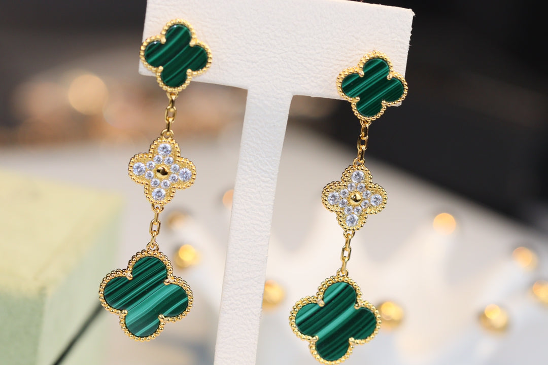 [Plus&Max]CLOVER EARRINGS GOLD MALACHITE DIAMOND 3 MOTIF