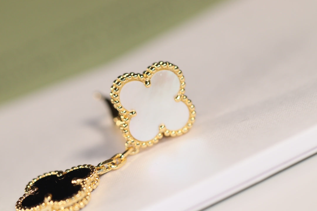 [Plus&Max]CLOVER EARRINGS GOLD ONYX MOP 3 MOTIF