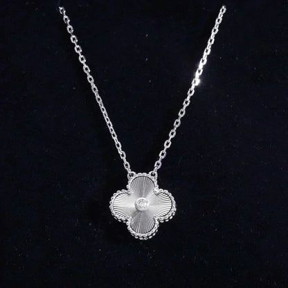 [Plus&Max]CLOVER  15MM DIAMOND LASER NECKLACE SILVER