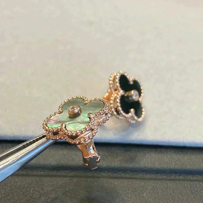 [Plus&Max]CLOVER MEDIUM 1 MOTIFS GRAY MOP  DIAMOND EARRINGS