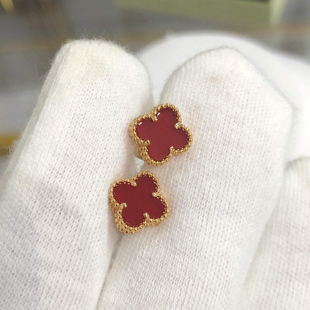 [Plus&Max]CLOVER MINI GOLD EARRINGS