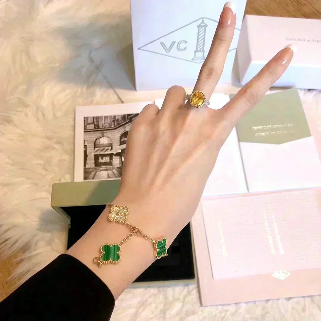 [Plus&Max]LUCKY CLOVER 5-MOTIF BRACELET - MALACHITE COLLECTION