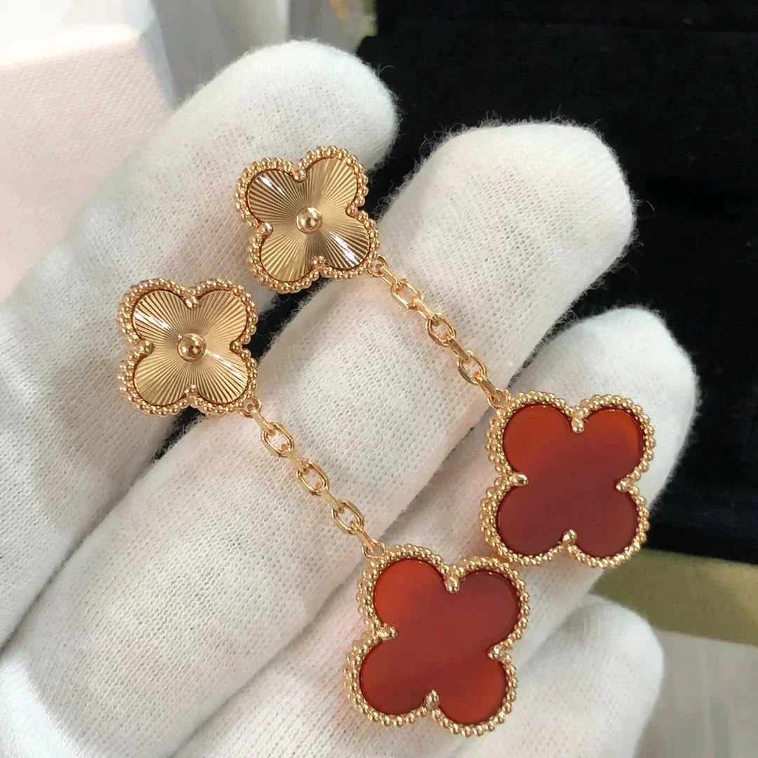 [Plus&Max]CLOVER 2 MOTIF  LASER CARNELIAN EARRINGS