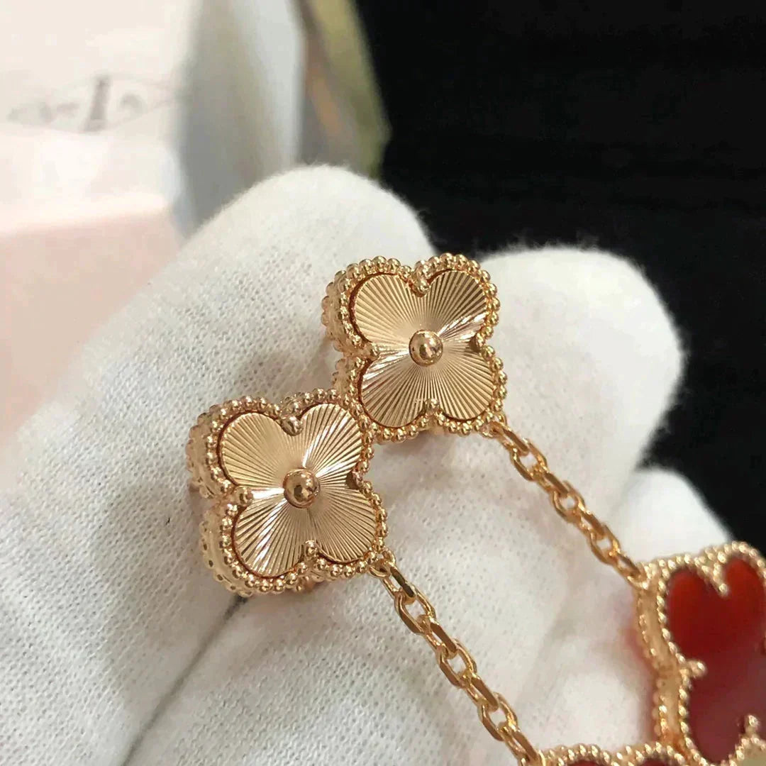 [Plus&Max]CLOVER 2 MOTIF  LASER CARNELIAN EARRINGS