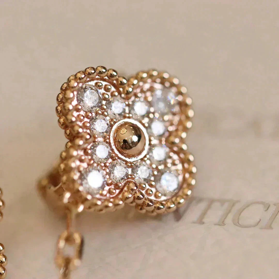 [Plus&Max]CLOVER MEDIUM 1 MOTIFS FUll DIAMOND EARRINGS