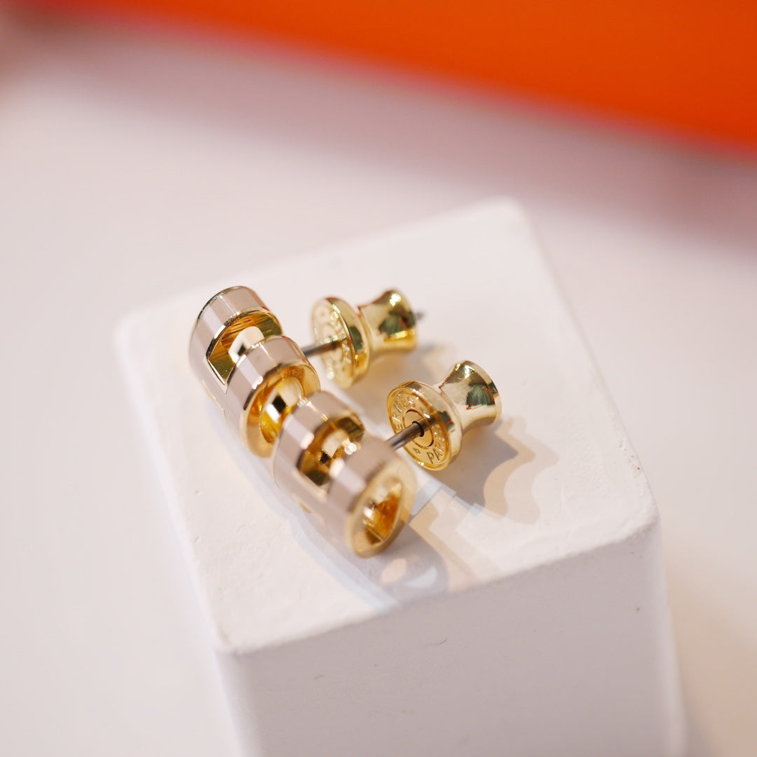 [Plus&Max]MINI POP H GOLD EARRINGS GREY