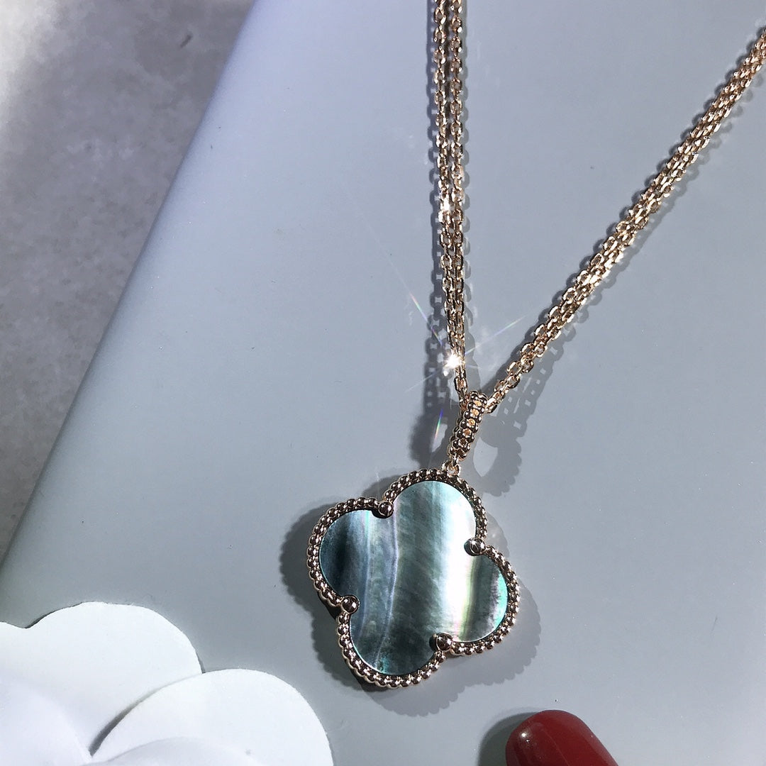[Plus&Max]CLOVER 25MM GOLD DARK MOP BIG CLOVER NECKLACE