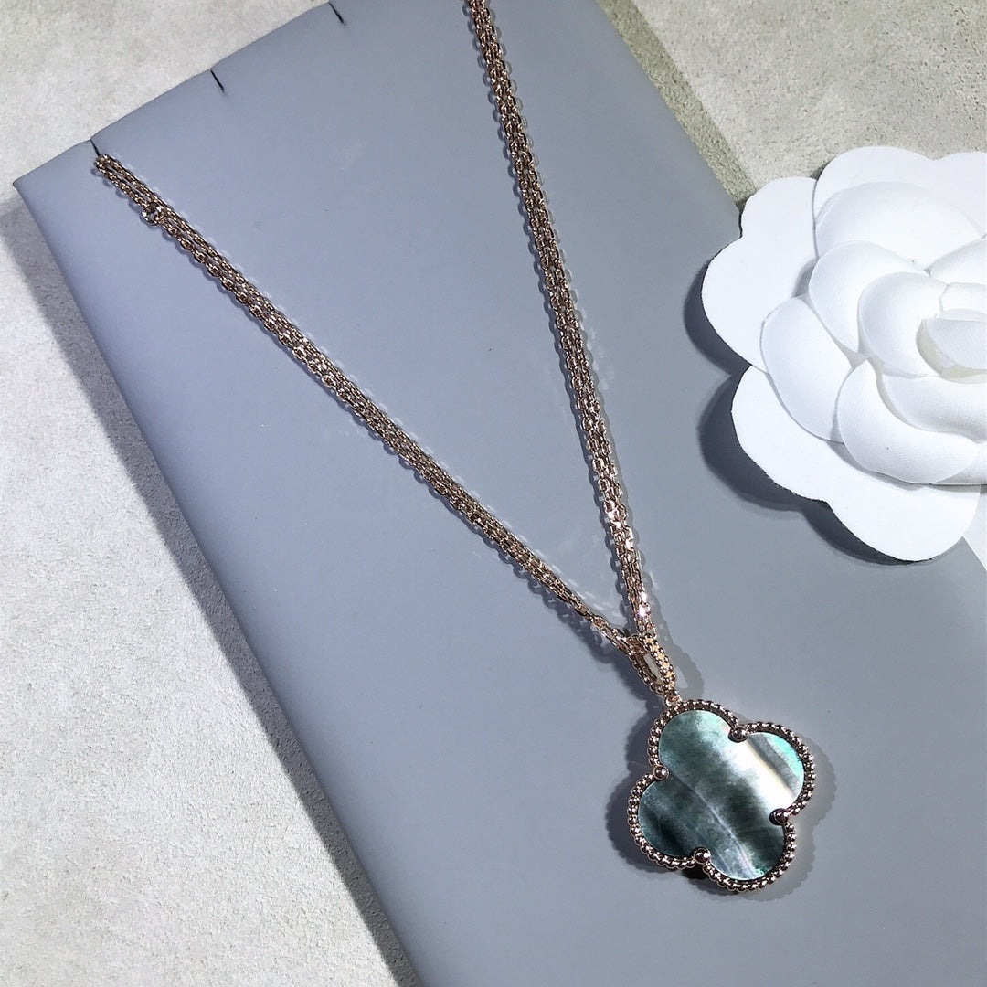 [Plus&Max]CLOVER 25MM GOLD DARK MOP BIG CLOVER NECKLACE