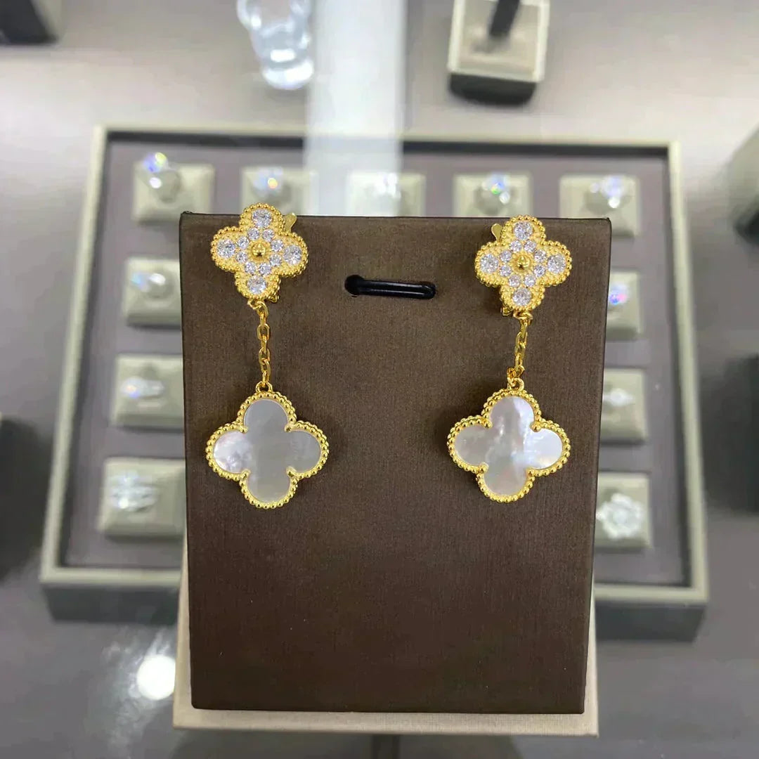[Plus&Max]CLOVER  2 MOTIFS  DIAMOND  EARRINGS (MULTIPLE CHOICESç´