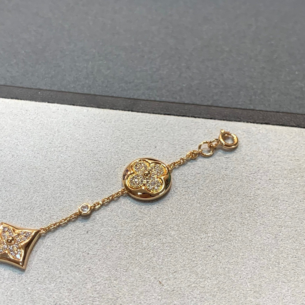 [Plus&Max]STAR AND SUN 4 MOTIFS GOLD DIAMONDS BRACELET