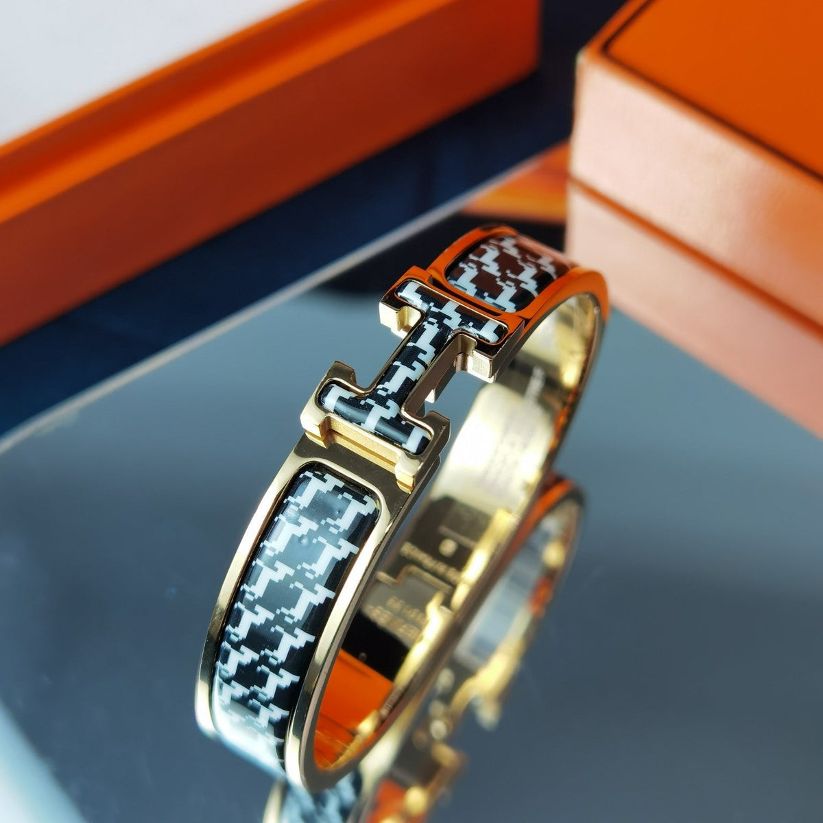 [Plus&Max]H HORSE BRACELET 12MM