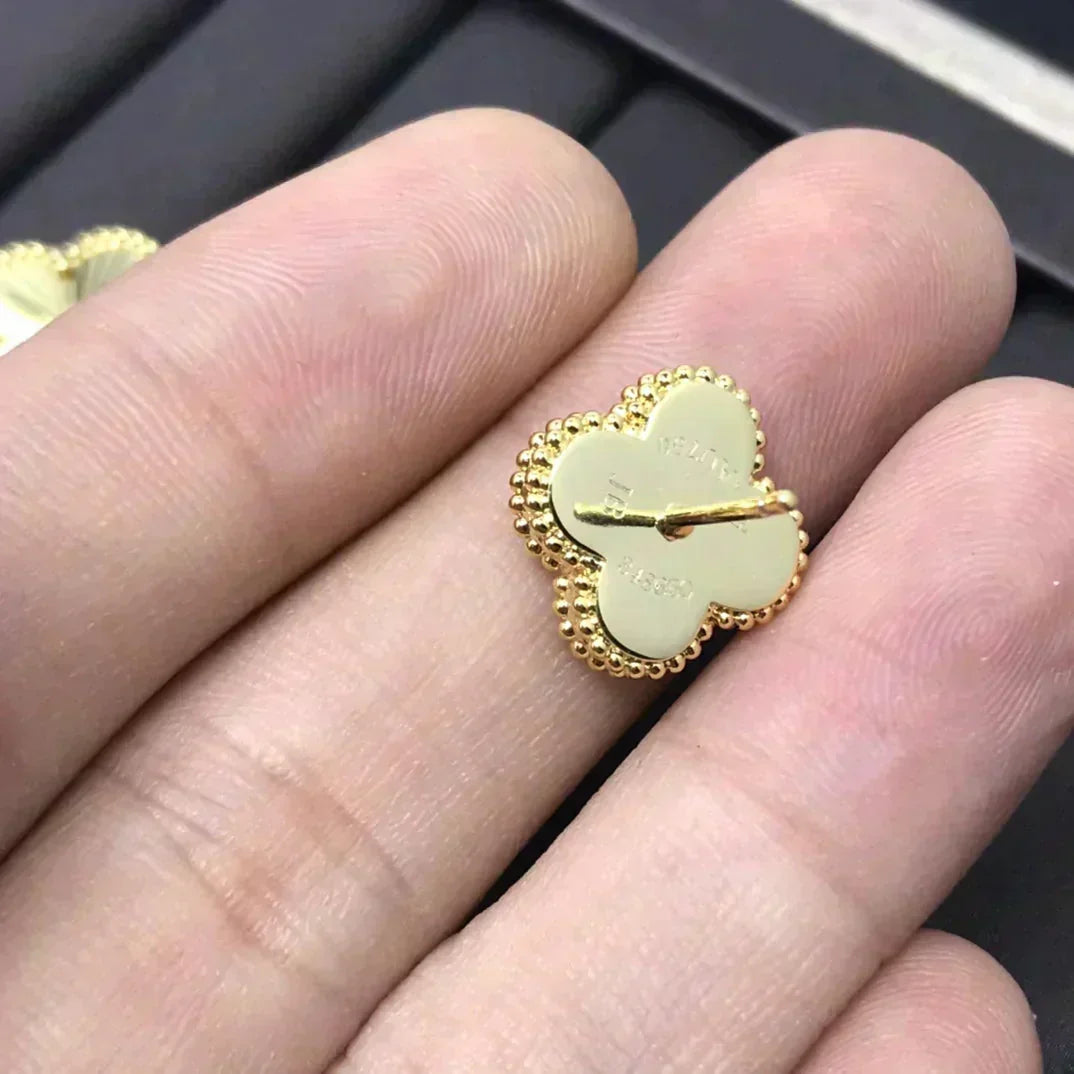 [Plus&Max]CLOVER MINI 9.5MM LASER EARRINGS