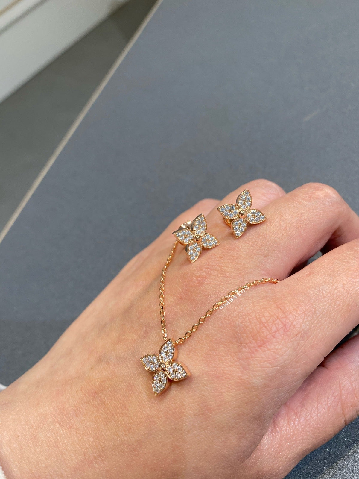 [Plus&Max]STAR DIAMOND NECKALCE