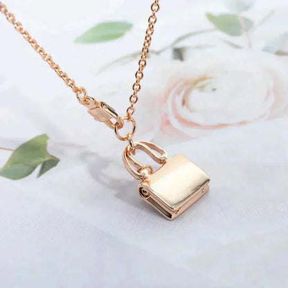 [Plus&Max]AMULETTE PEDANT ROSE GOLD NECKLACE