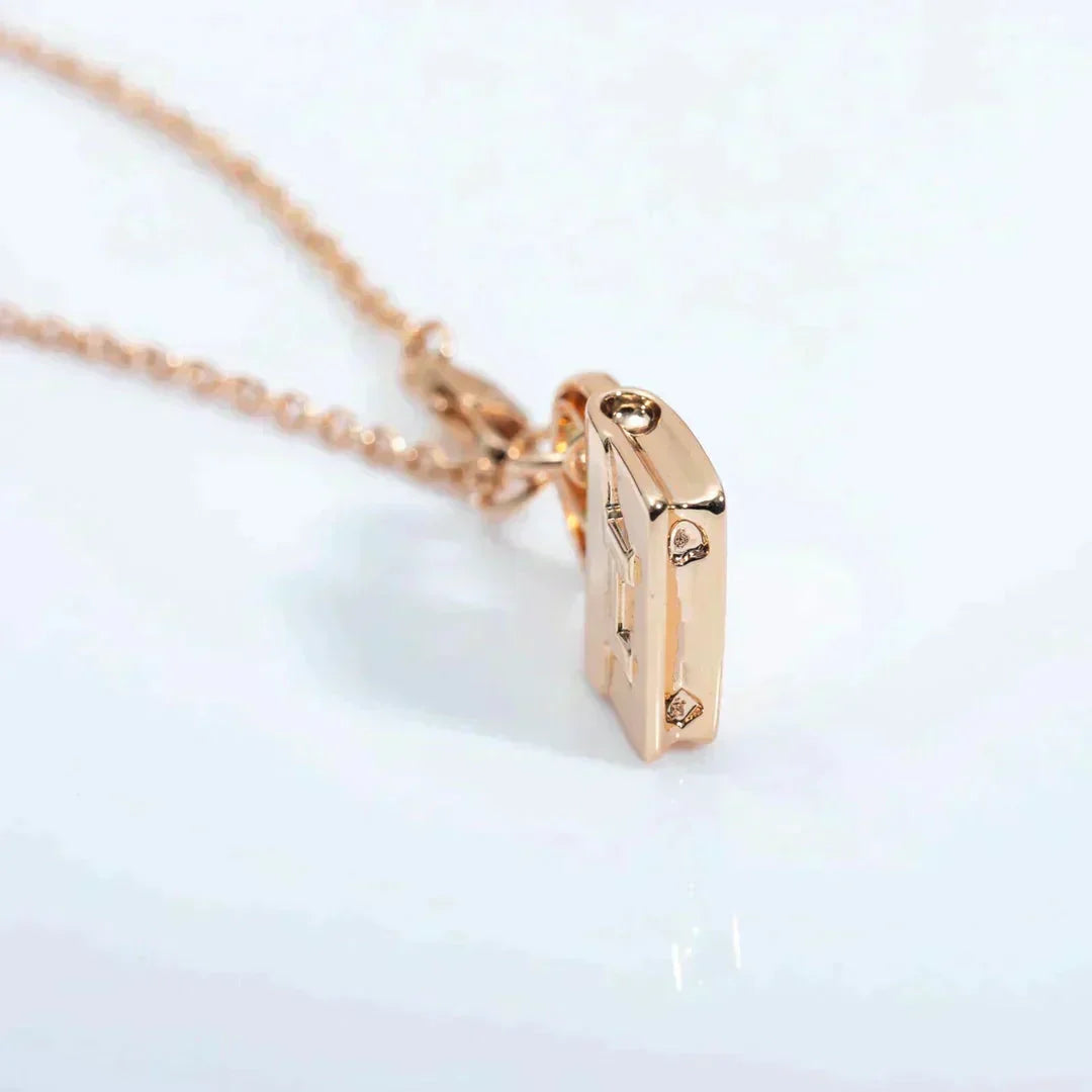 [Plus&Max]AMULETTE PEDANT ROSE GOLD NECKLACE