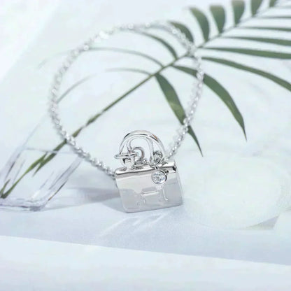 [Plus&Max]AMULETTE PEDANT SILVER NECKLACE