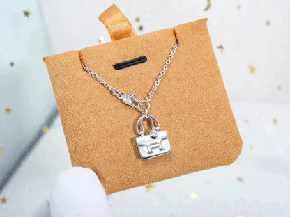 [Plus&Max]AMULETTE PEDANT SILVER NECKLACE