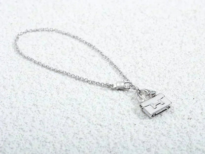 [Plus&Max]AMULETTE PEDANT SILVER NECKLACE
