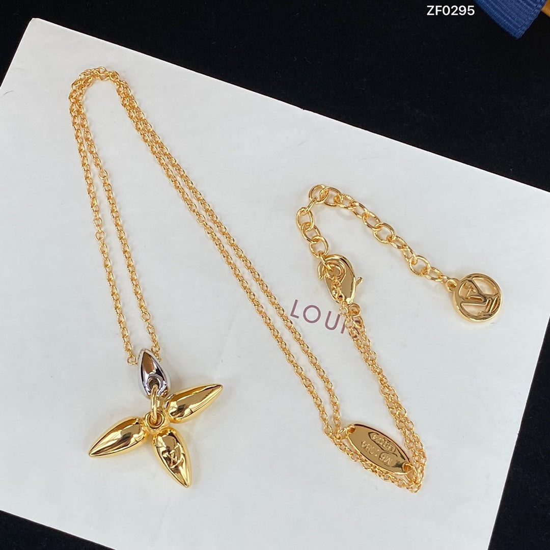 [Plus&Max]LOUISETTE PEDANT GOLD NECKLACE