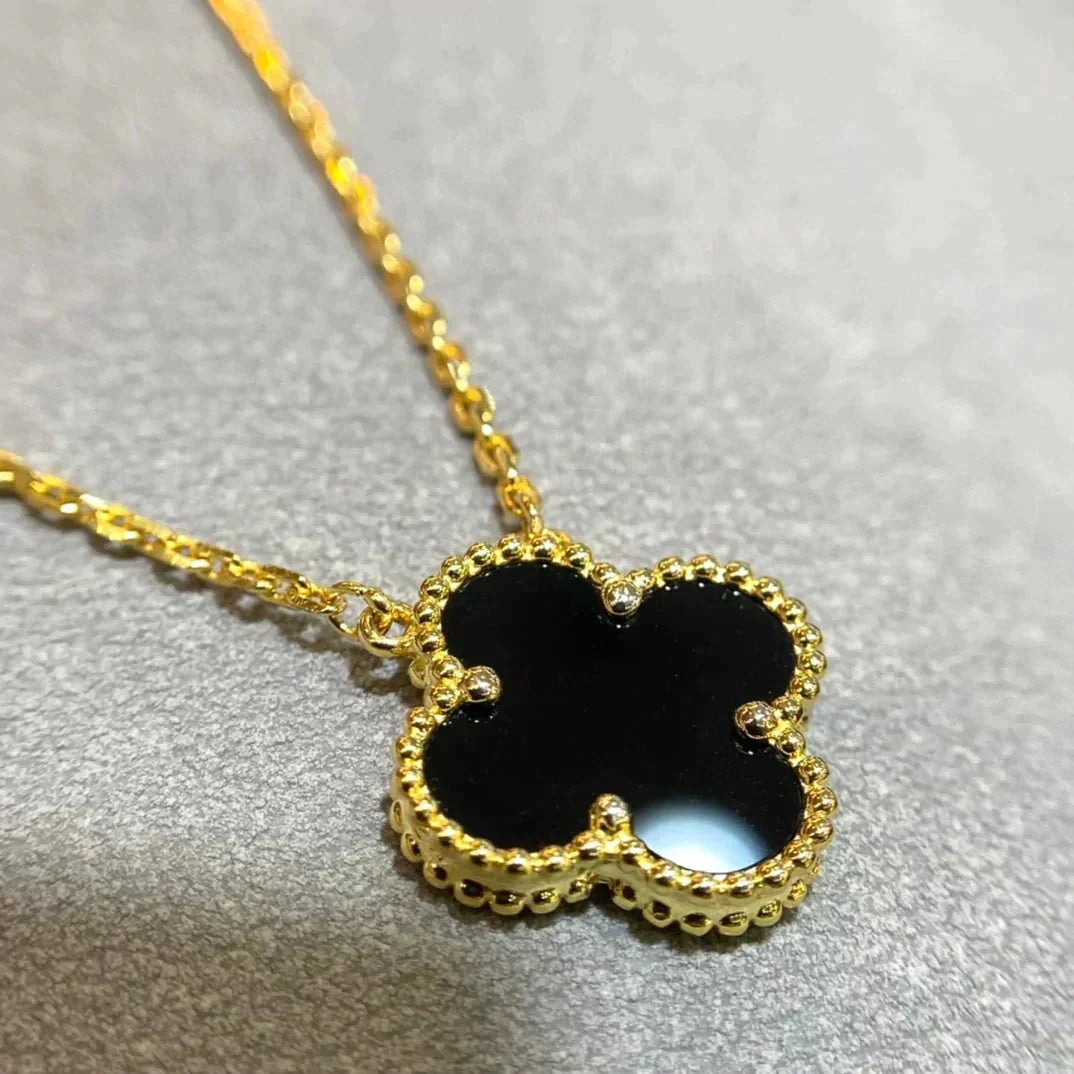 [Plus&Max]CLOVER 15MM BLACK ONYX SINGLE FLOWER NECKLACE