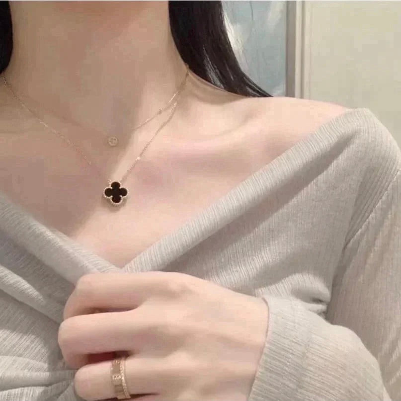 [Plus&Max]CLOVER 15MM BLACK ONYX SINGLE FLOWER NECKLACE