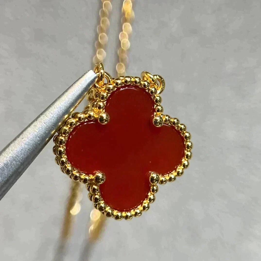 [Plus&Max]CLOVER 15MM CARNELIAN SINGLE FLOWER NECKLACE