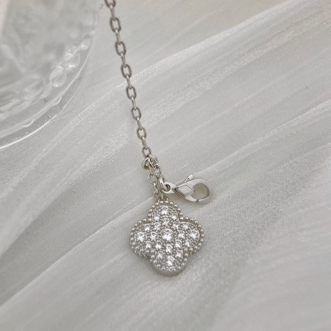 [Plus&Max]CLOVER 5 MOTIFS SILVER DIAMONDS NECKLACE