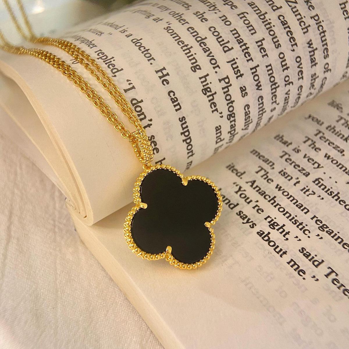 [Plus&Max]CLOVER 25MM NECKLACE GOLD ONYX