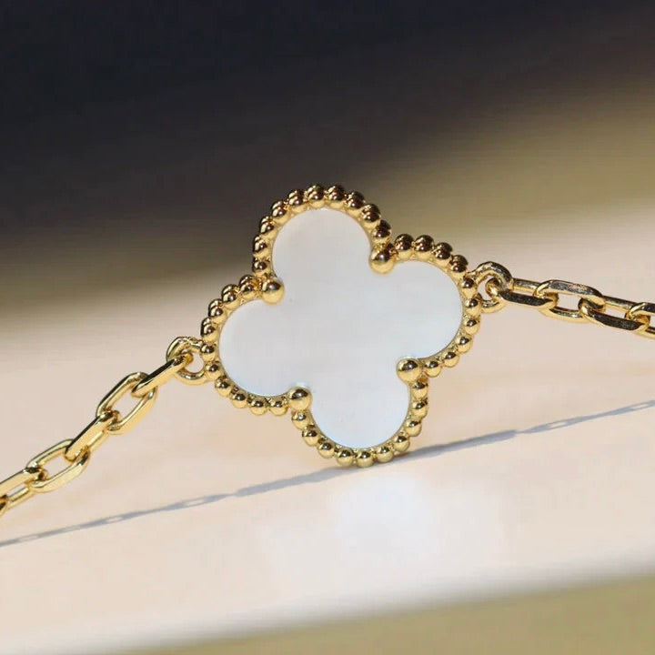 [Plus&Max]CLOVER 20 MOTIFS WHITE MOP NECKLACE