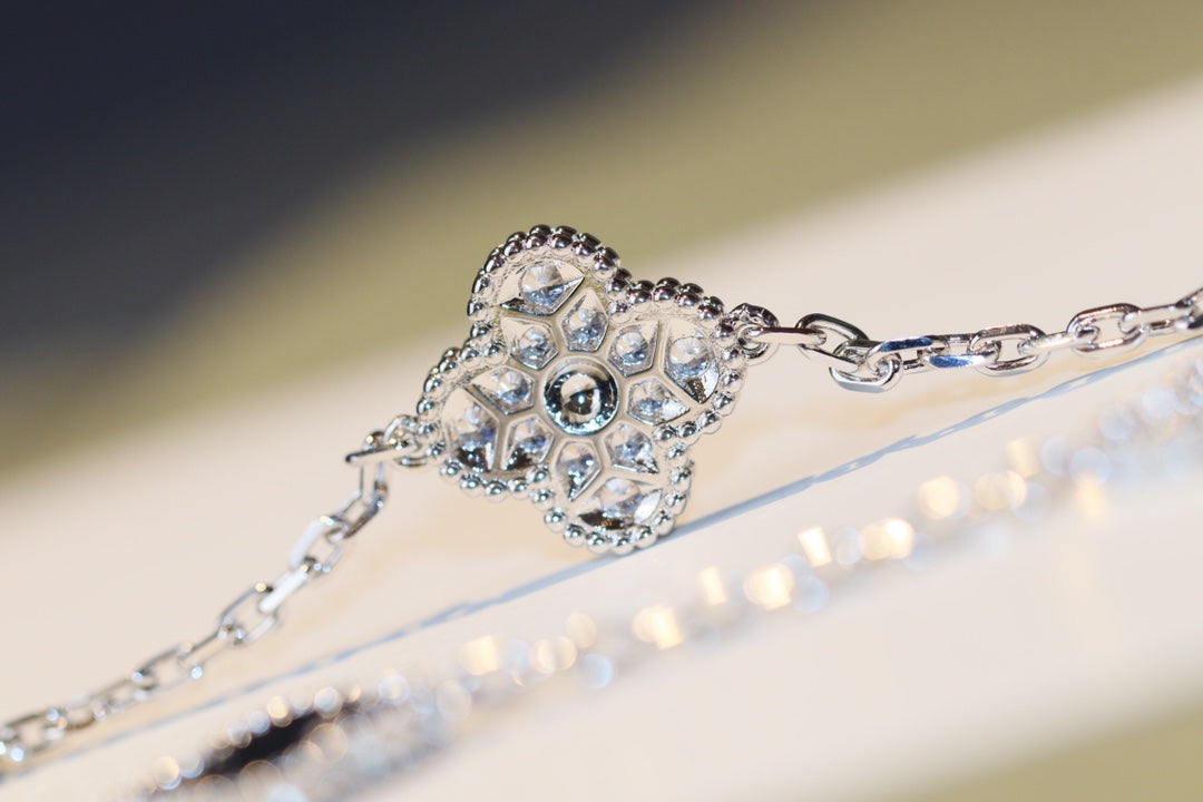 [Plus&Max]CLOVER 20 MOTIFS ONYX DIAMOND SILVER