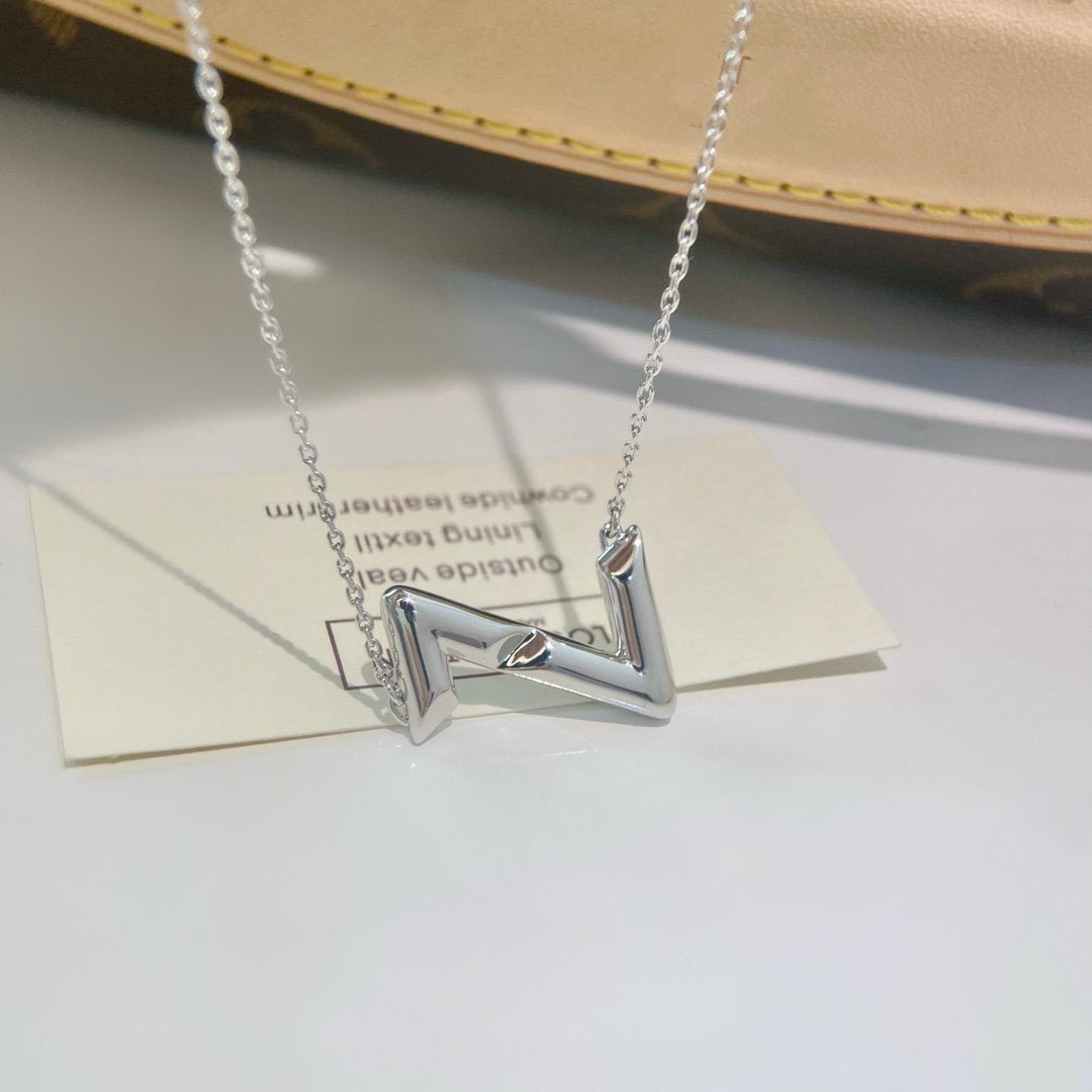 [Plus&Max]VOLTE UPSIDE DOWN NECKLACE