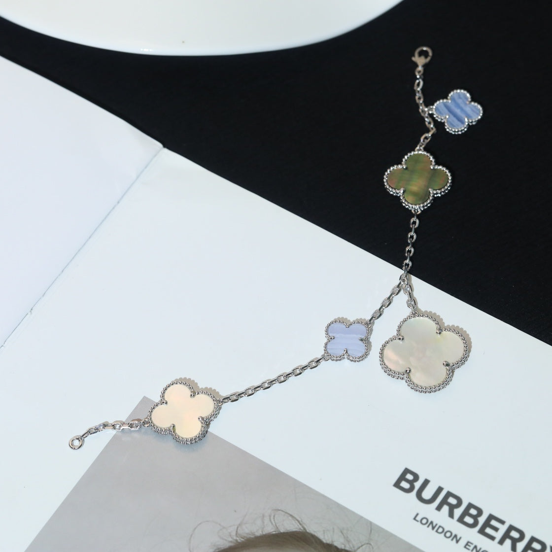 [Plus&Max]CLOVER BRACELET 5 MOTIFS MOP CHALCEDONY SILVER