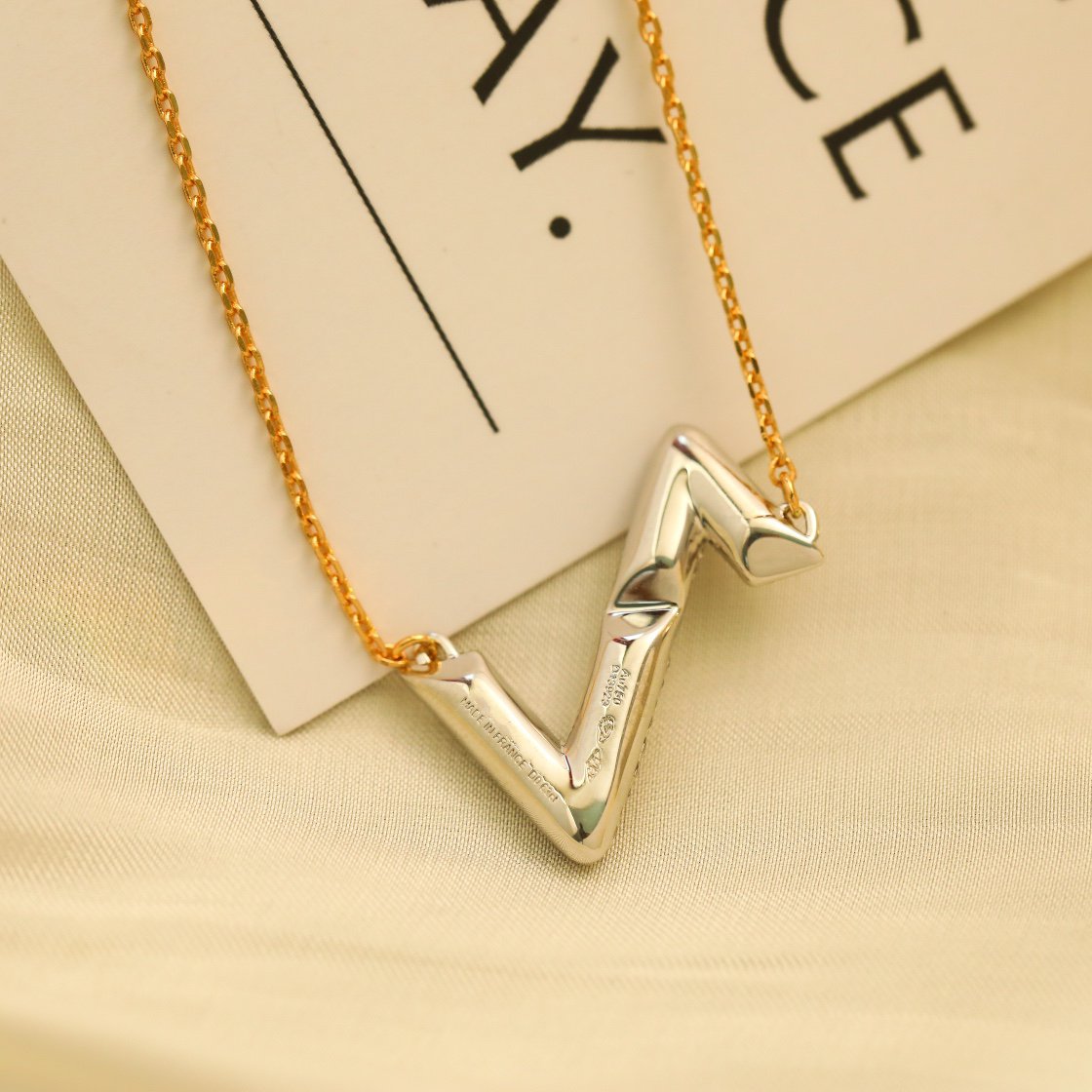 [Plus&Max]VOLT SILVER DIAMOND PEDANT NECKLACE