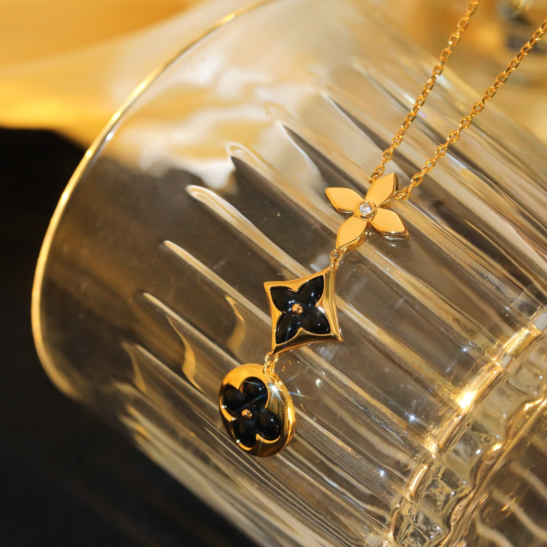 [Plus&Max]STAR AND SUN ONYX PINK GOLD NECKLACE