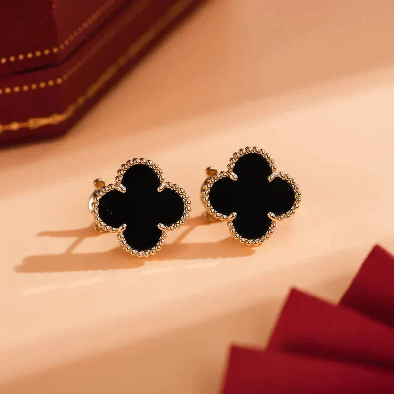 [Plus&Max]CLOVER MEDIUM 1 MOTIFS  ONYX STUD EARRINGS