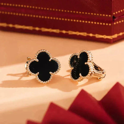 [Plus&Max]CLOVER MEDIUM 1 MOTIFS  ONYX STUD EARRINGS