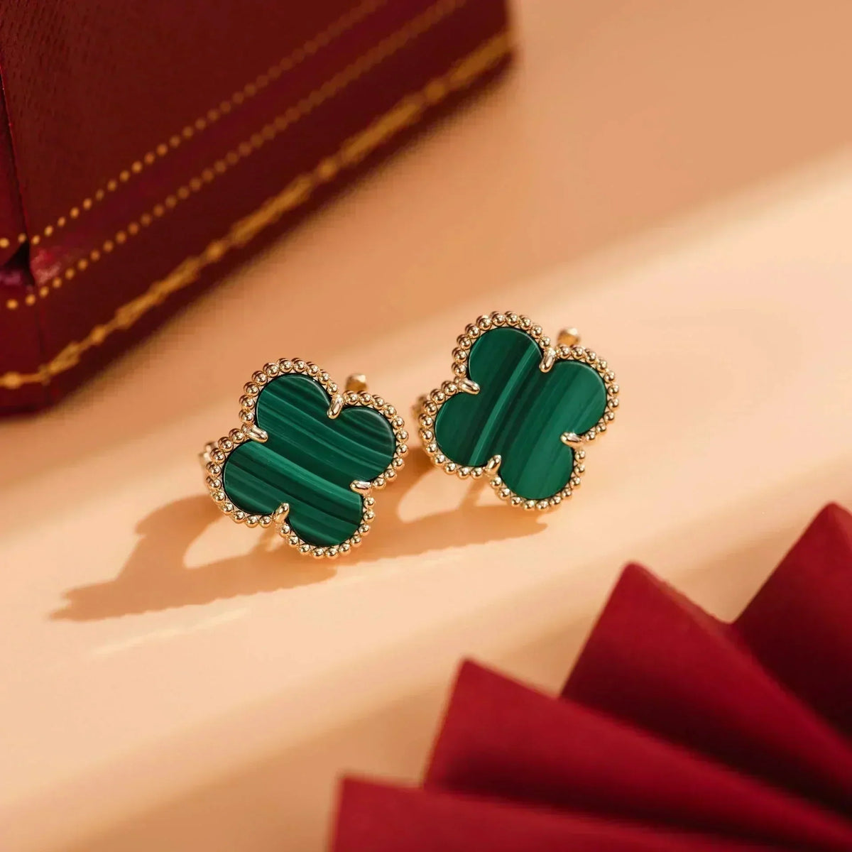 [Plus&Max]CLOVER MEDIUM 1 MOTIFS MALACHITE  EARRINGS
