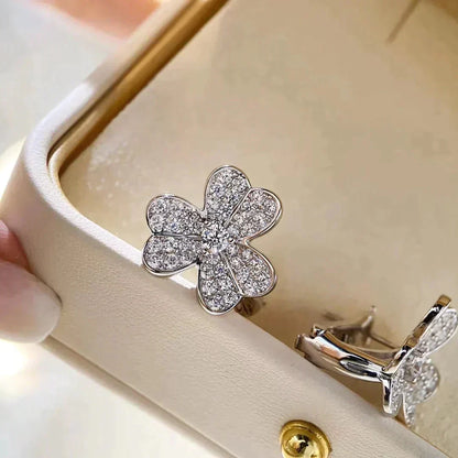 [Plus&Max]CLOVER COMOS DIAMOND EARRINGS SILVER