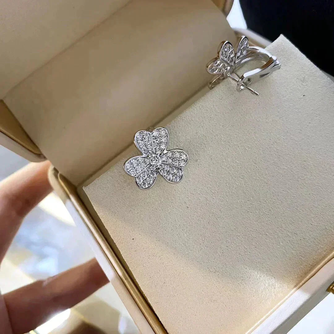 [Plus&Max]CLOVER COMOS DIAMOND EARRINGS SILVER