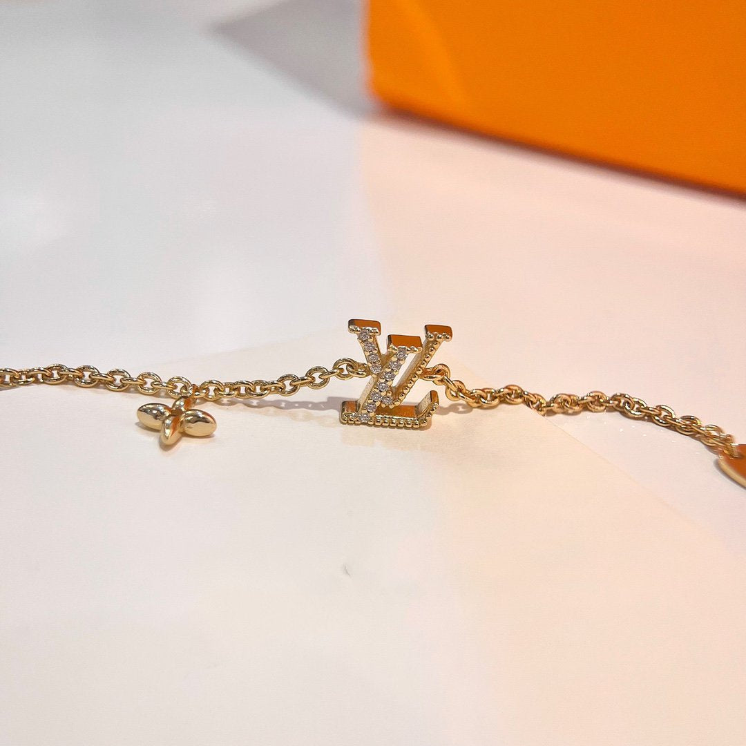 [Plus&Max]LOGO STAR MOTIF GOLD BRACELET