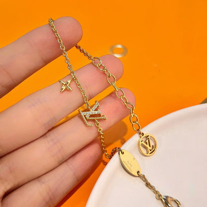 [Plus&Max]LOGO STAR MOTIF GOLD BRACELET