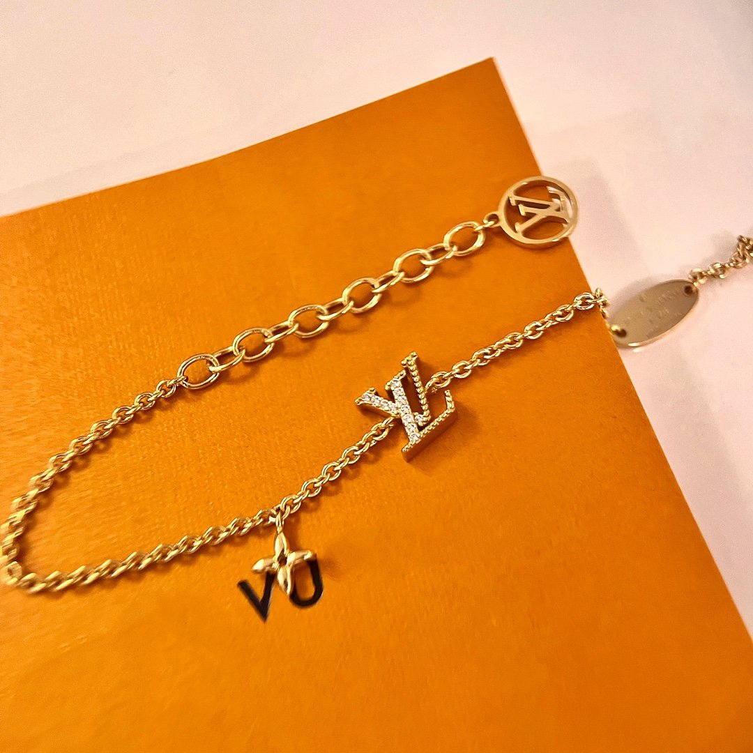 [Plus&Max]LOGO STAR MOTIF GOLD BRACELET