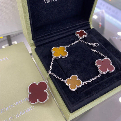 [Plus&Max]CLOVER 5 MOTIFS SIVLER CARNELIAN TIGER EYE BRACELET